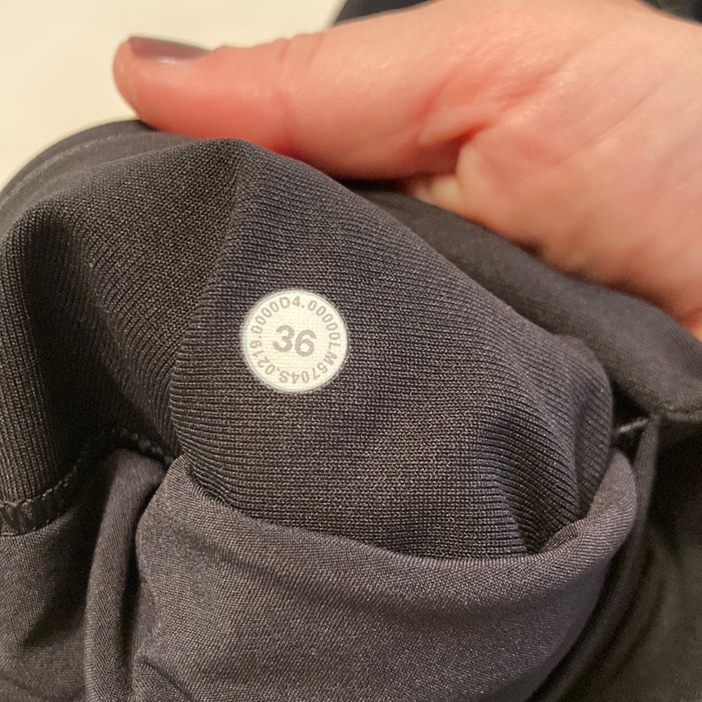 Mens Lululemon black pants size 36 30” inseam worn once or twice